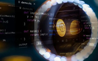 冷水江 api php源码,下载的php源码怎么运行呢？